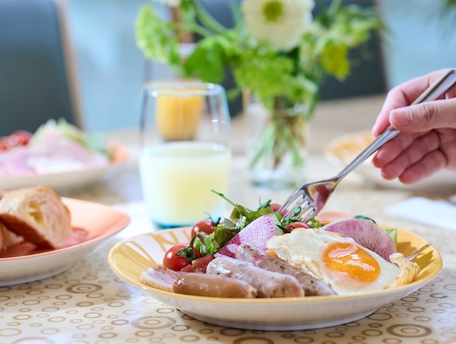 Grand Cafe Breakfast Now Opens at 6:00 AM!